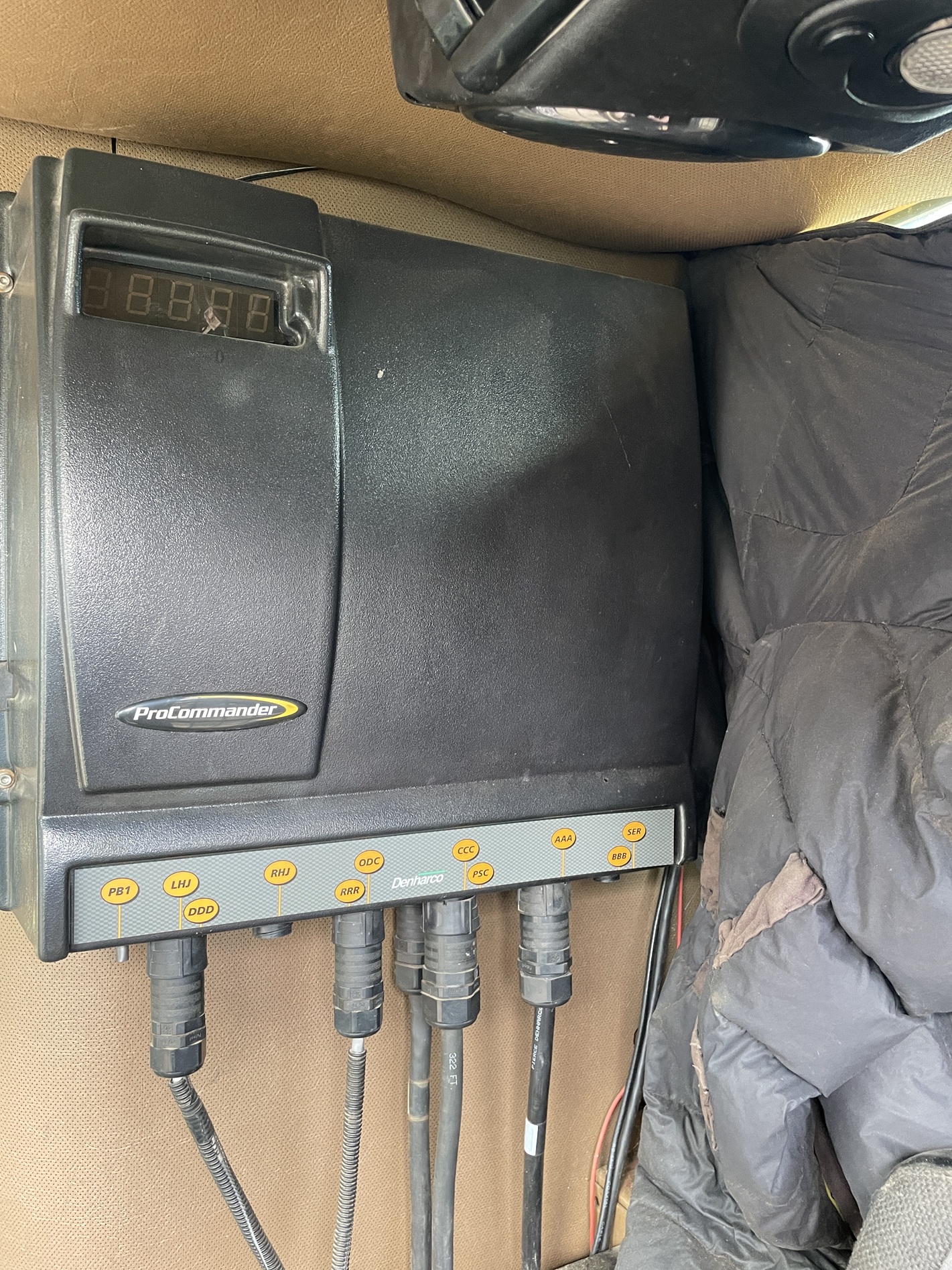 2000 TIGERCAT D860 - Image 16